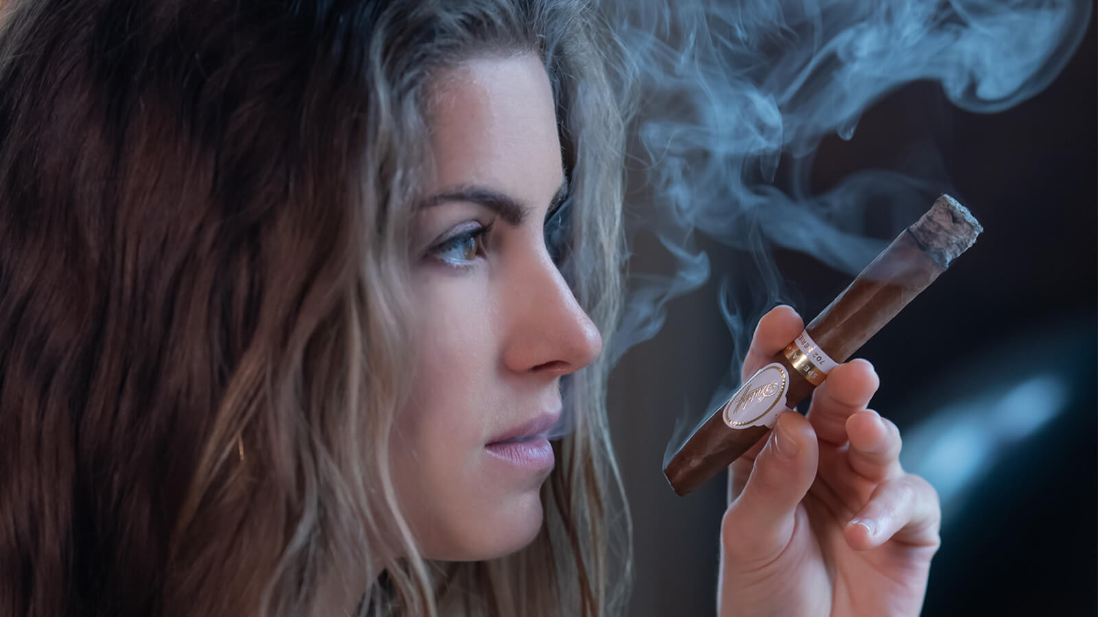 women-and-cigars.jpg