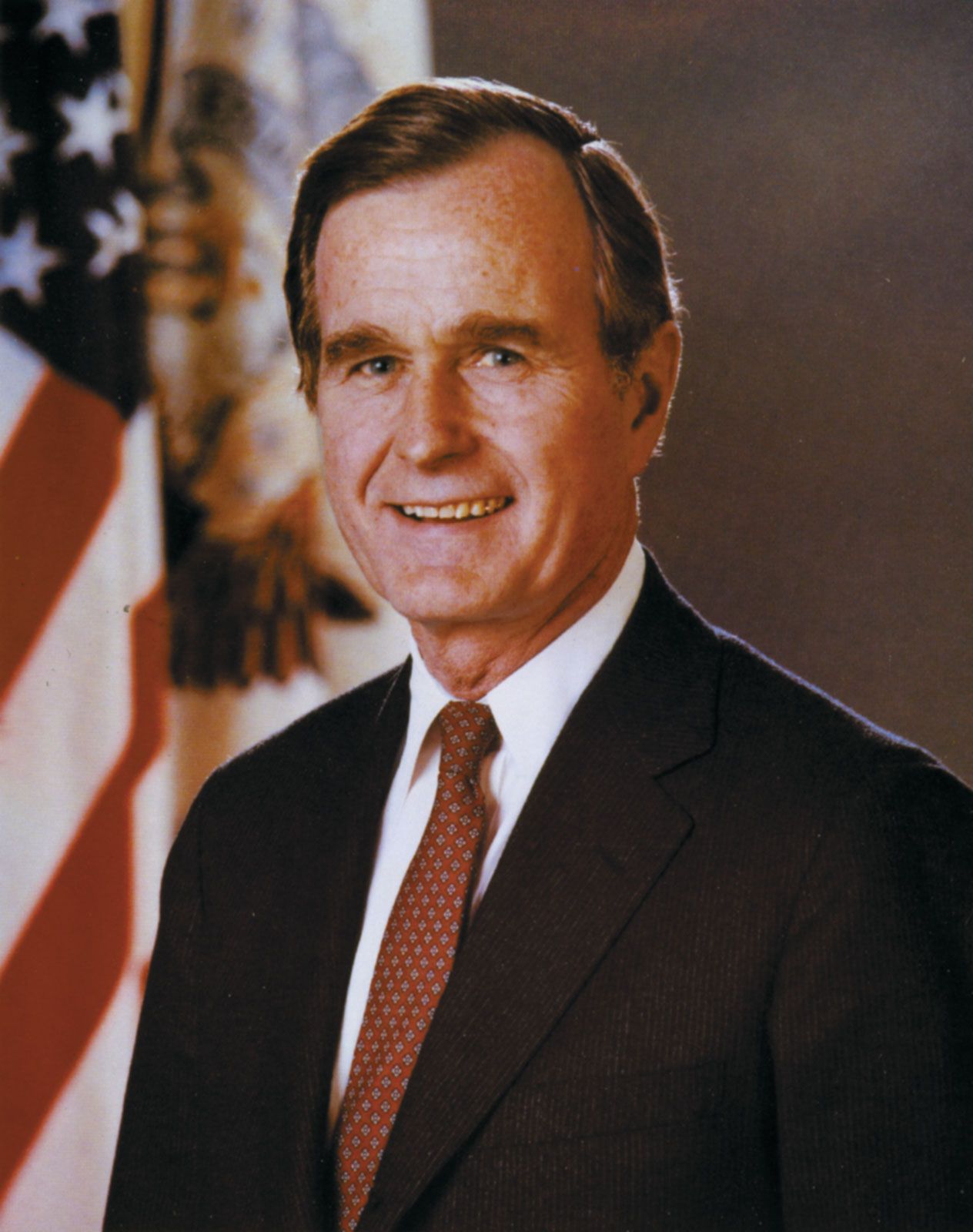 George-HW-Bush-1989.jpg